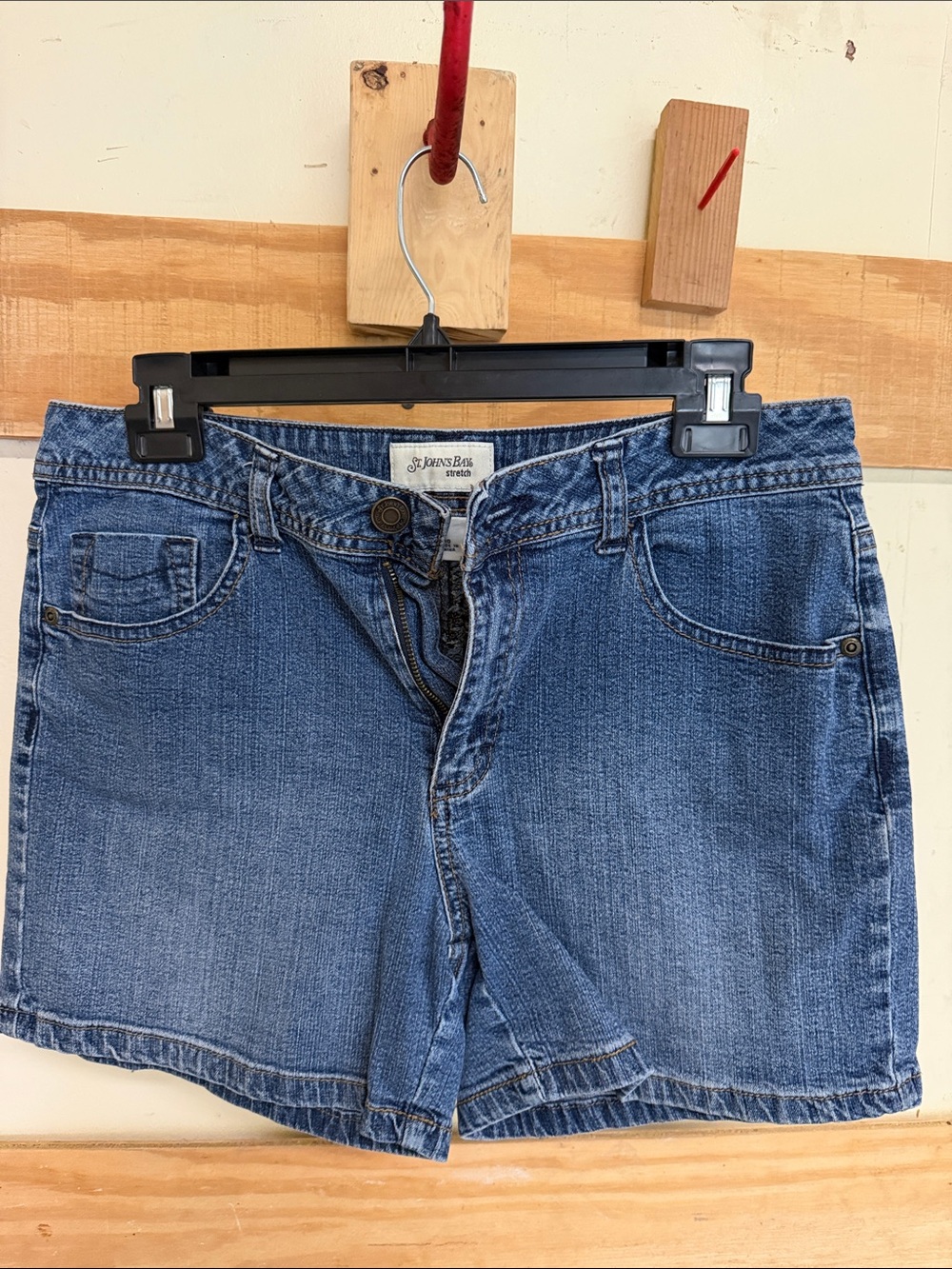 St. John's Bay Women's Medium Blue Denim Jean Shorts